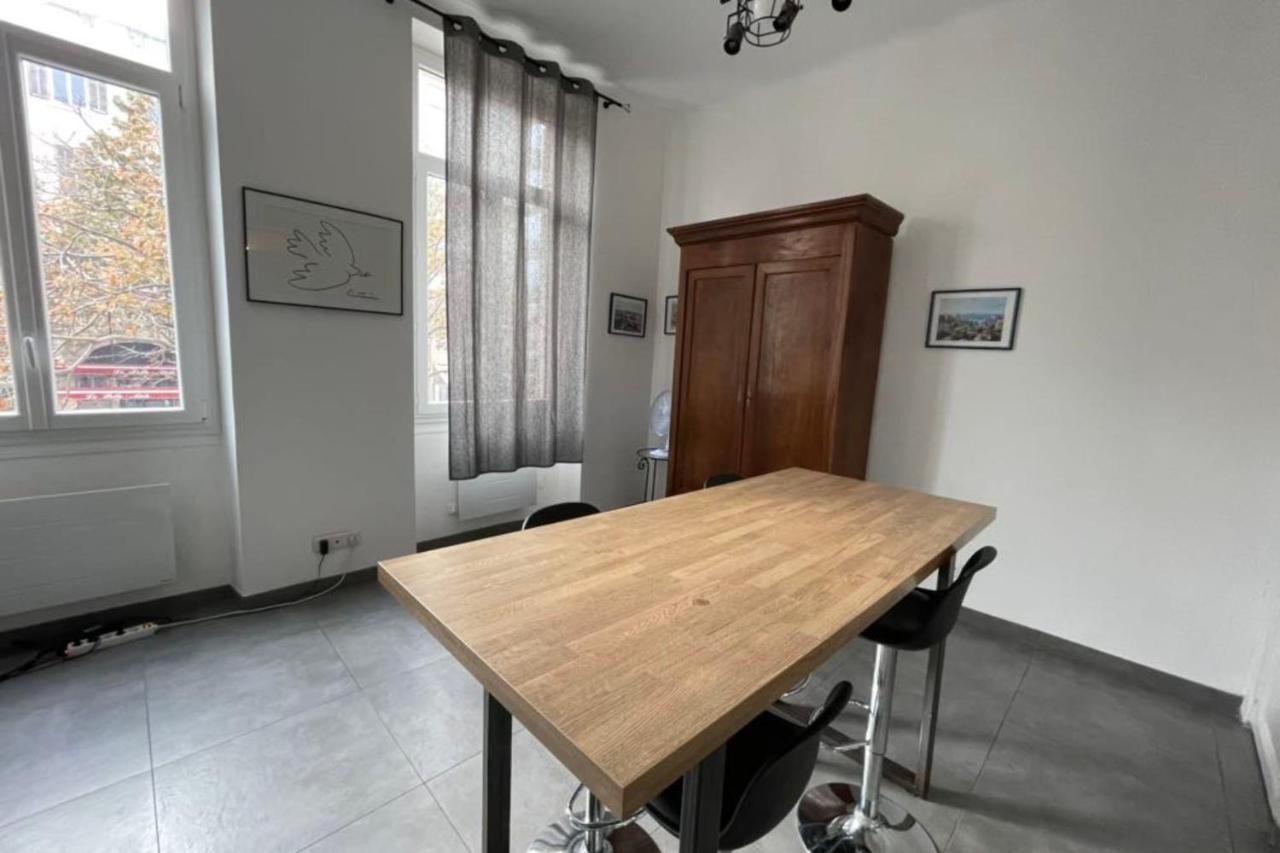 Charming Apartment In The Old Port Marselha Exterior foto