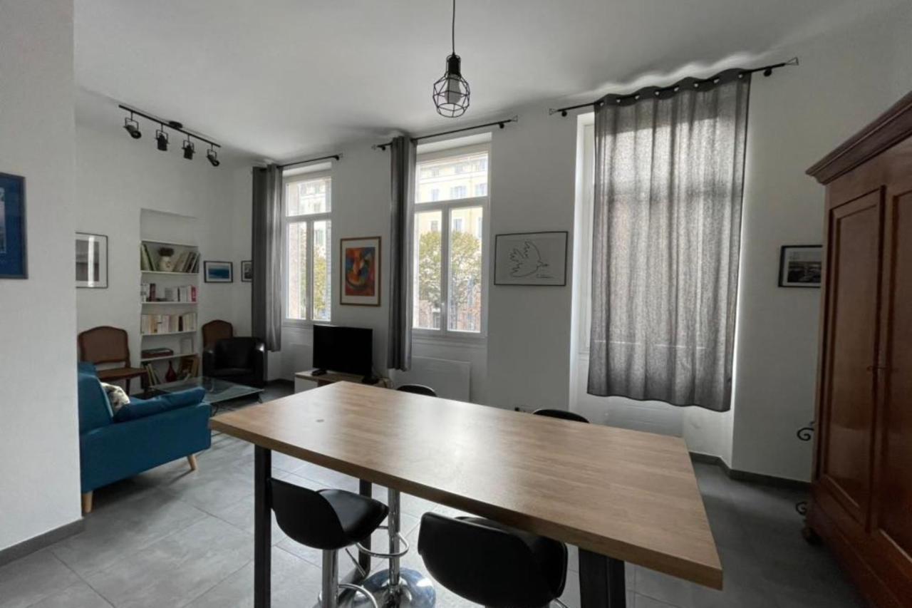 Charming Apartment In The Old Port Marselha Exterior foto