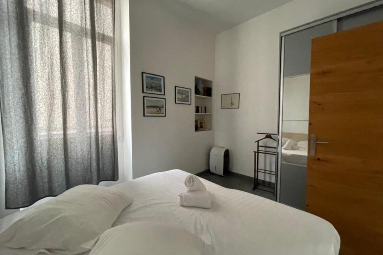 Charming Apartment In The Old Port Marselha Exterior foto